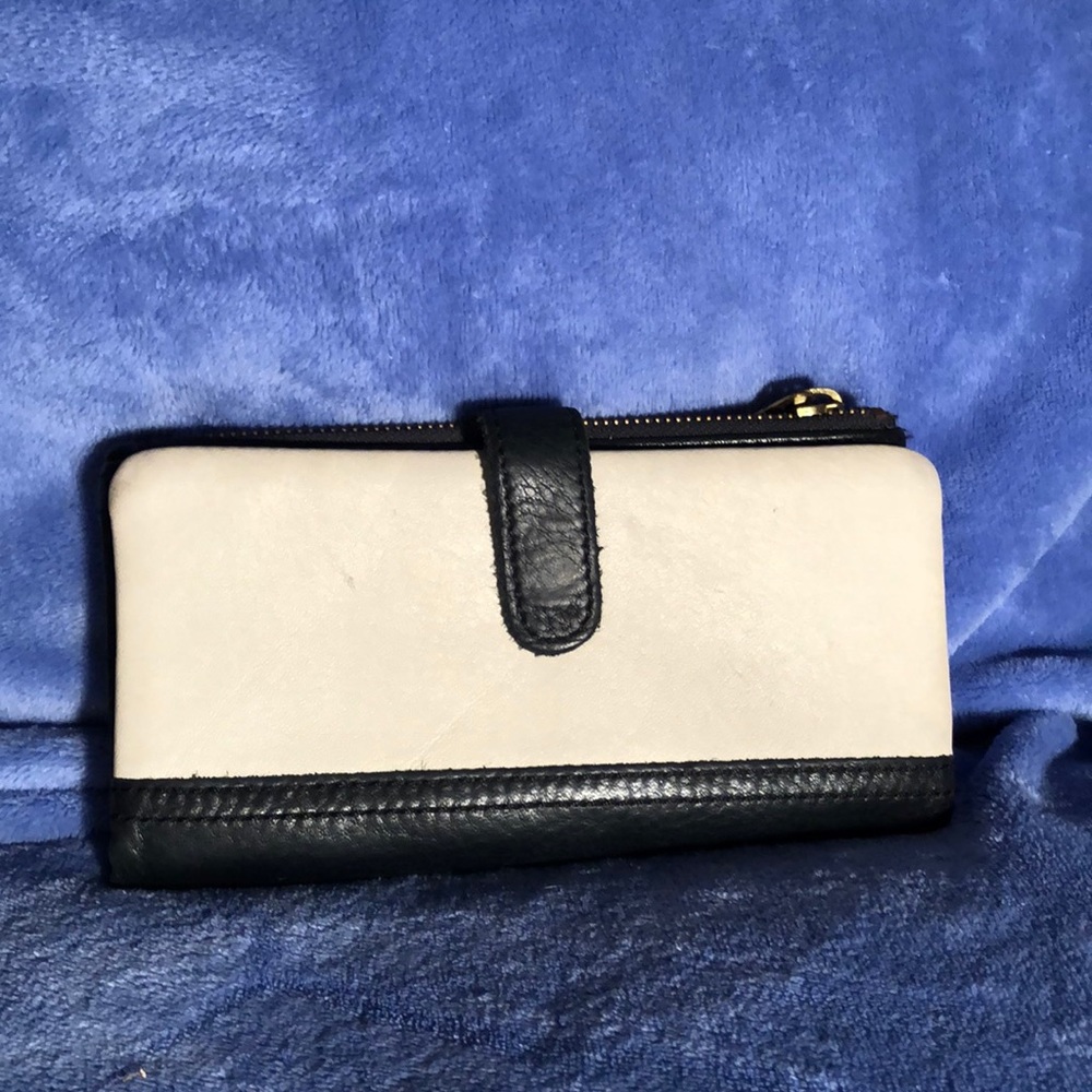 Fossil Wallet